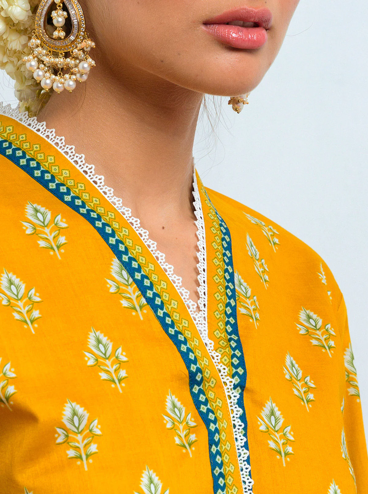 3 PIECE - PRINTED LAWN SUIT - YELLOW OCHRE - Image 7