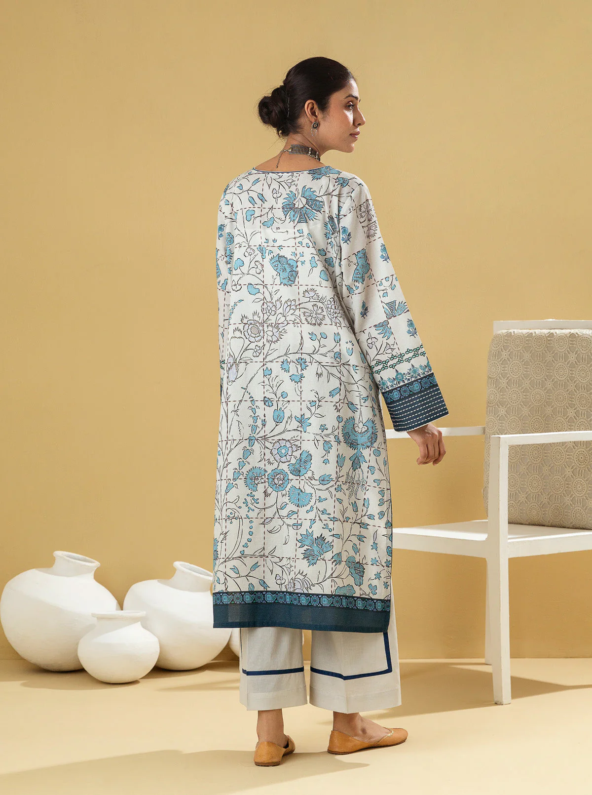 1 PIECE - PRINTED LAWN SHIRT - GREY FROST - Image 4