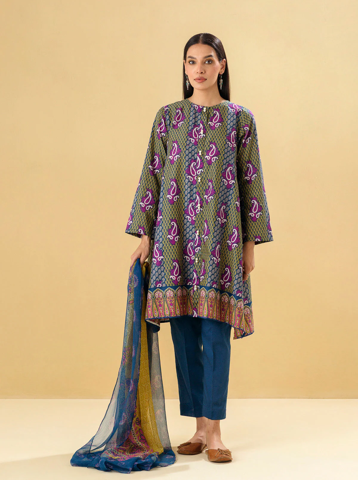 3 PIECE - PRINTED LAWN SUIT - PAISLEY CRAFT - Image 3
