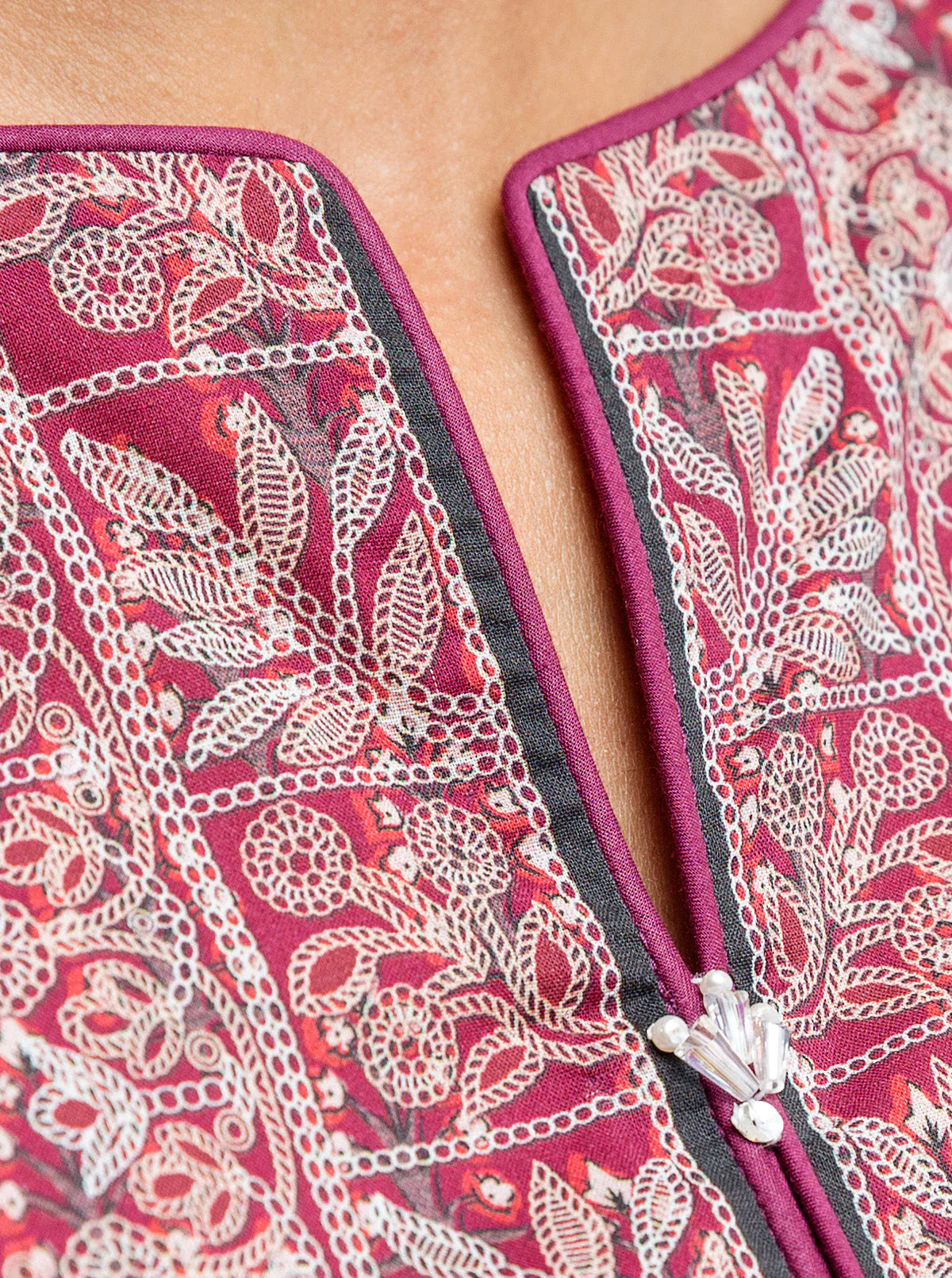 3 PIECE - PRINTED LAWN SUIT - DIVINITY FLORAL - Image 5