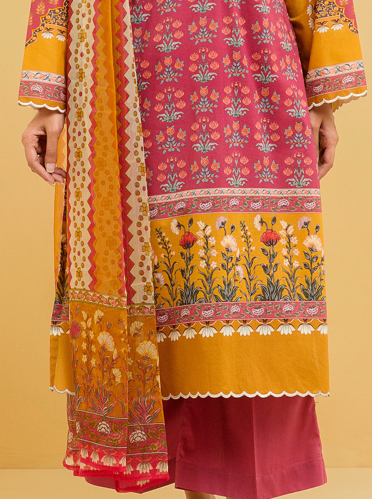 3 PIECE - PRINTED LAWN SUIT - BLOOMING BOUQUET - Image 2