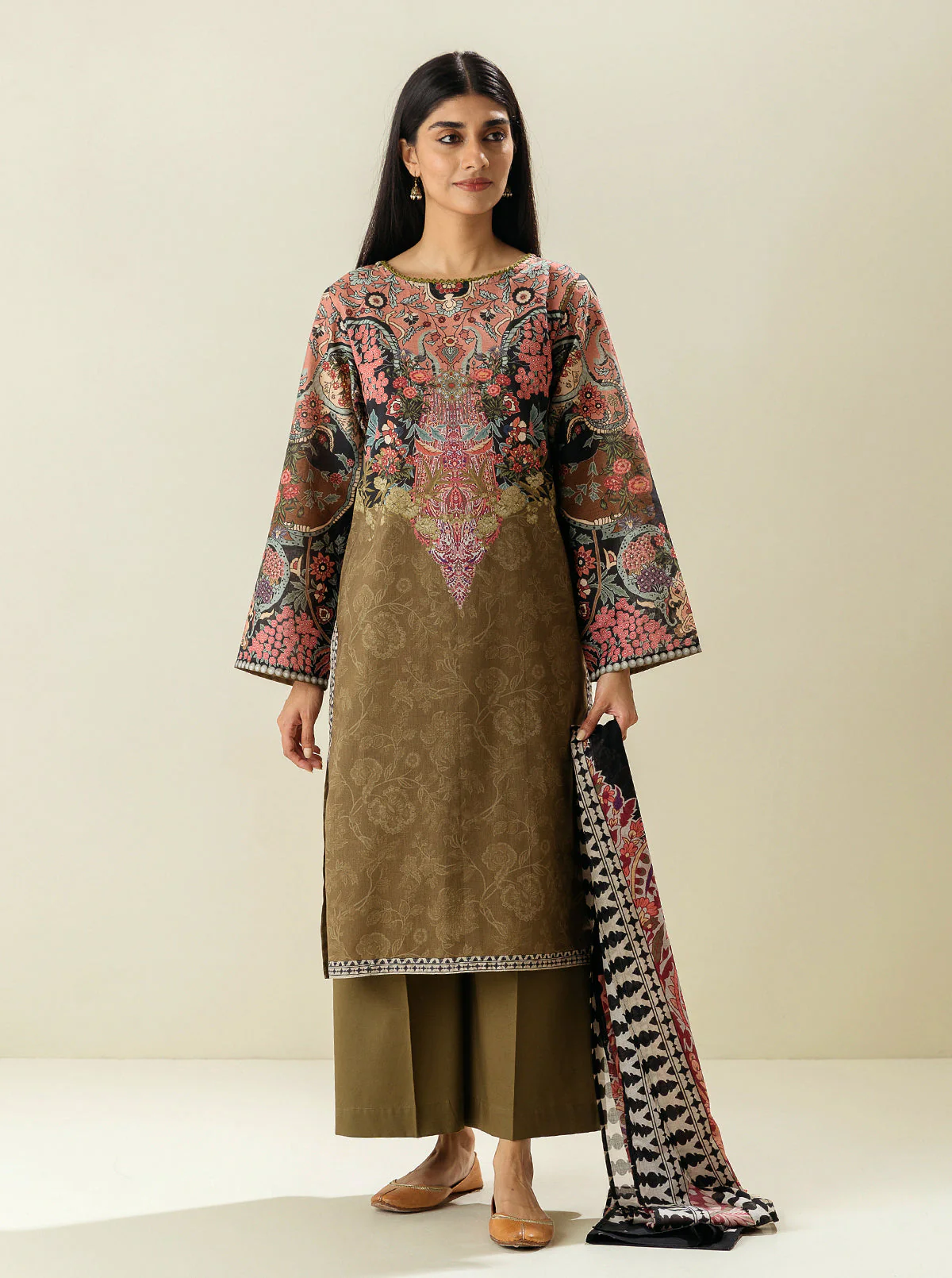 3 PIECE - PRINTED LAWN SUIT - FINE TRADITIONS - Image 2