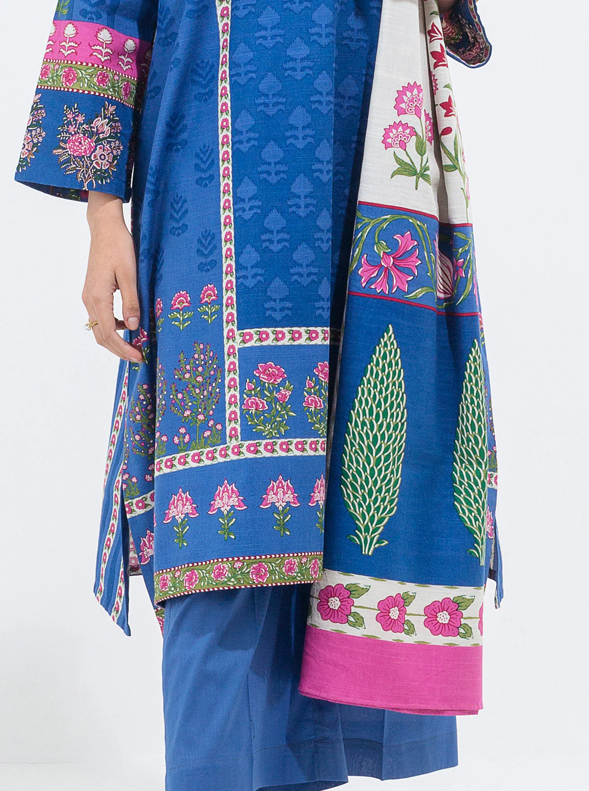 3 PIECE - PRINTED KHADDAR SUIT - PRIMROSE PETALS - Image 2
