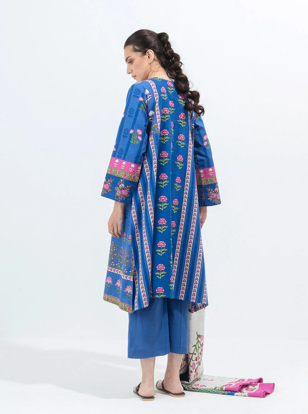 3 PIECE - PRINTED KHADDAR SUIT - PRIMROSE PETALS - Image 6
