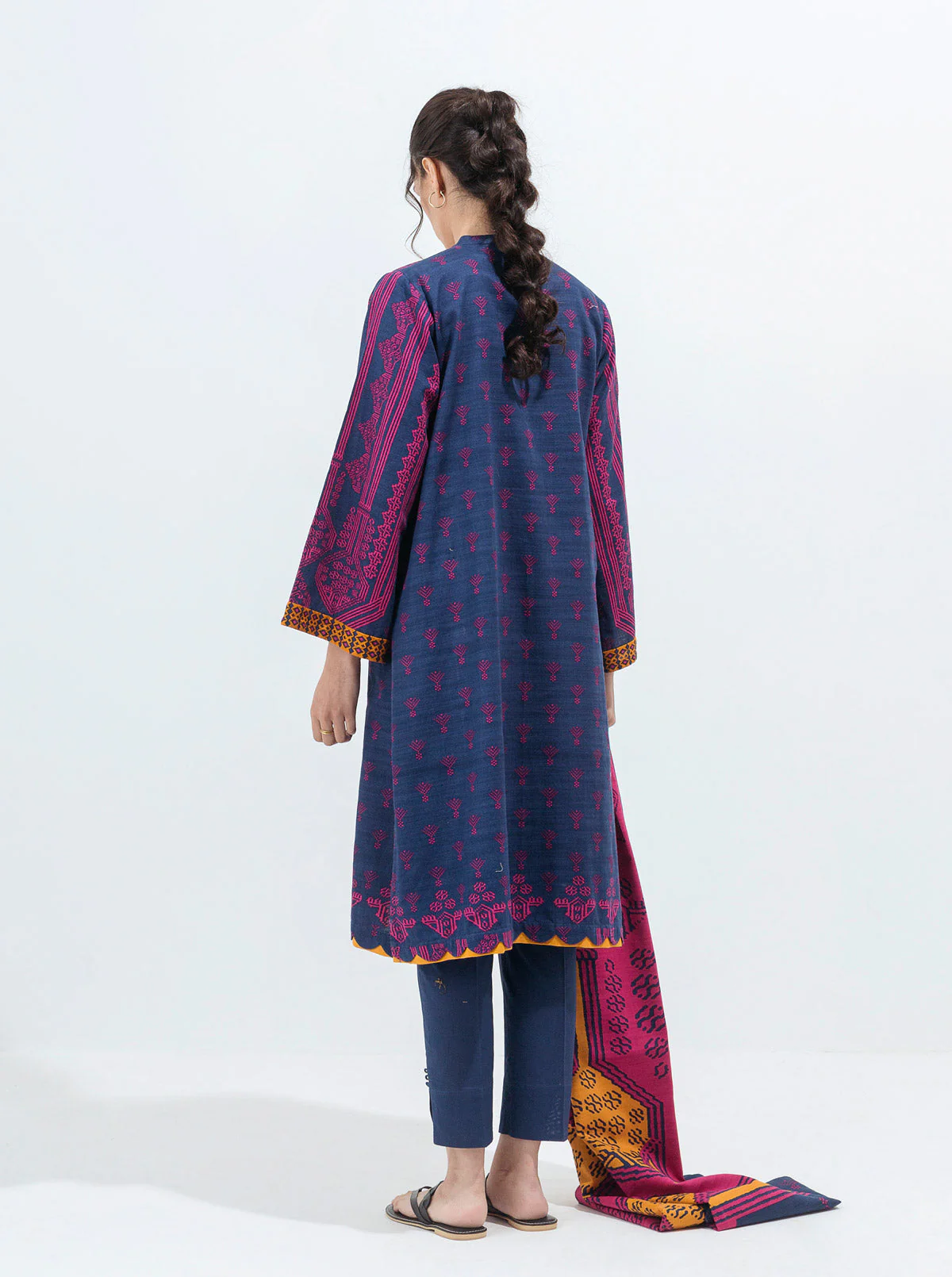 3 PIECE - PRINTED KHADDAR SUIT - VISTA BLUE - Image 4