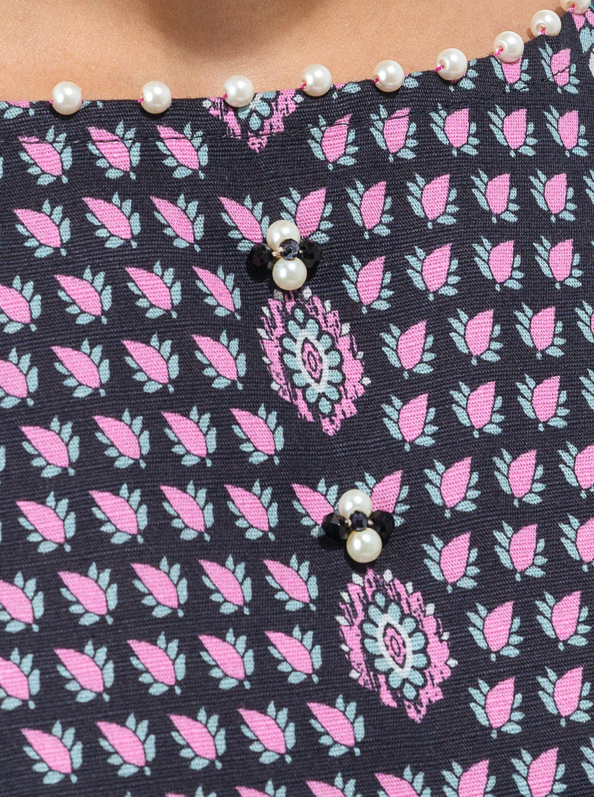 3 PIECE - PRINTED KHADDAR SUIT - ETHNIC CHIC - Image 5