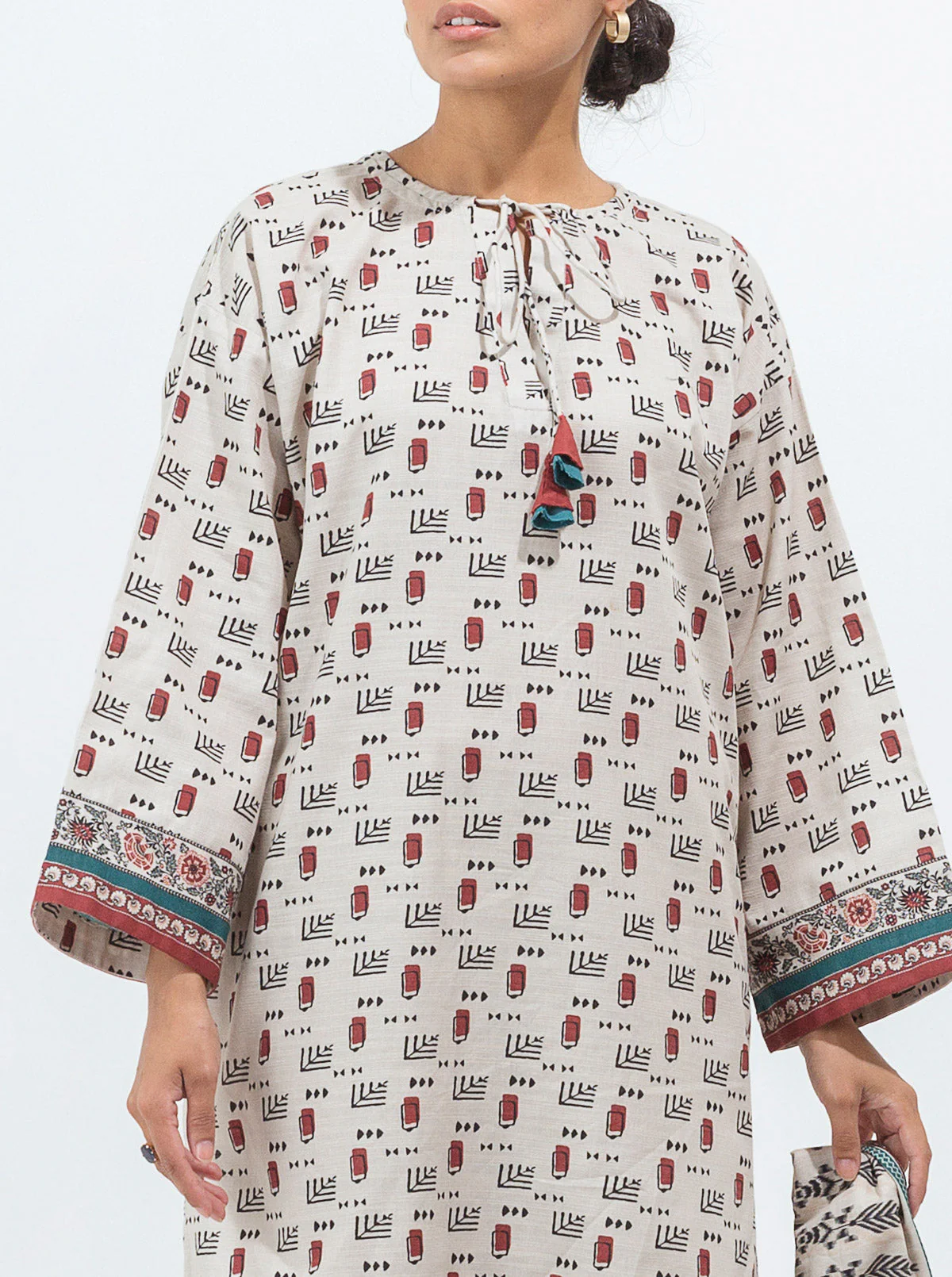 3 PIECE - PRINTED KHADDAR SUIT - IVORY CHALK - Image 4