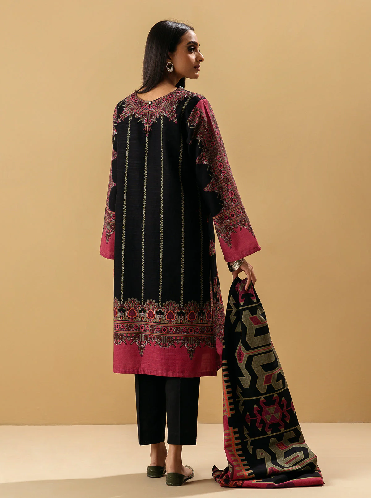 2 PIECE - PRINTED KHADDAR SUIT - MOKASH BLACK - Image 5