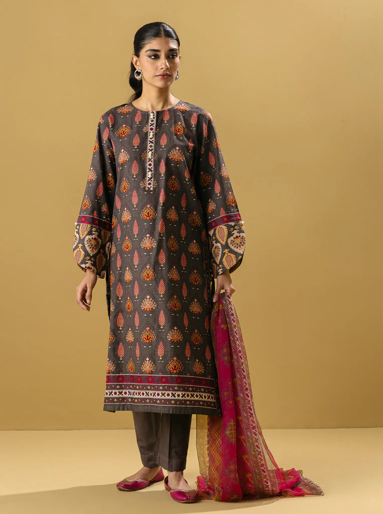 3 PIECE - PRINTED KHADDAR SUIT - CONCRETER HERITAGE - Image 2