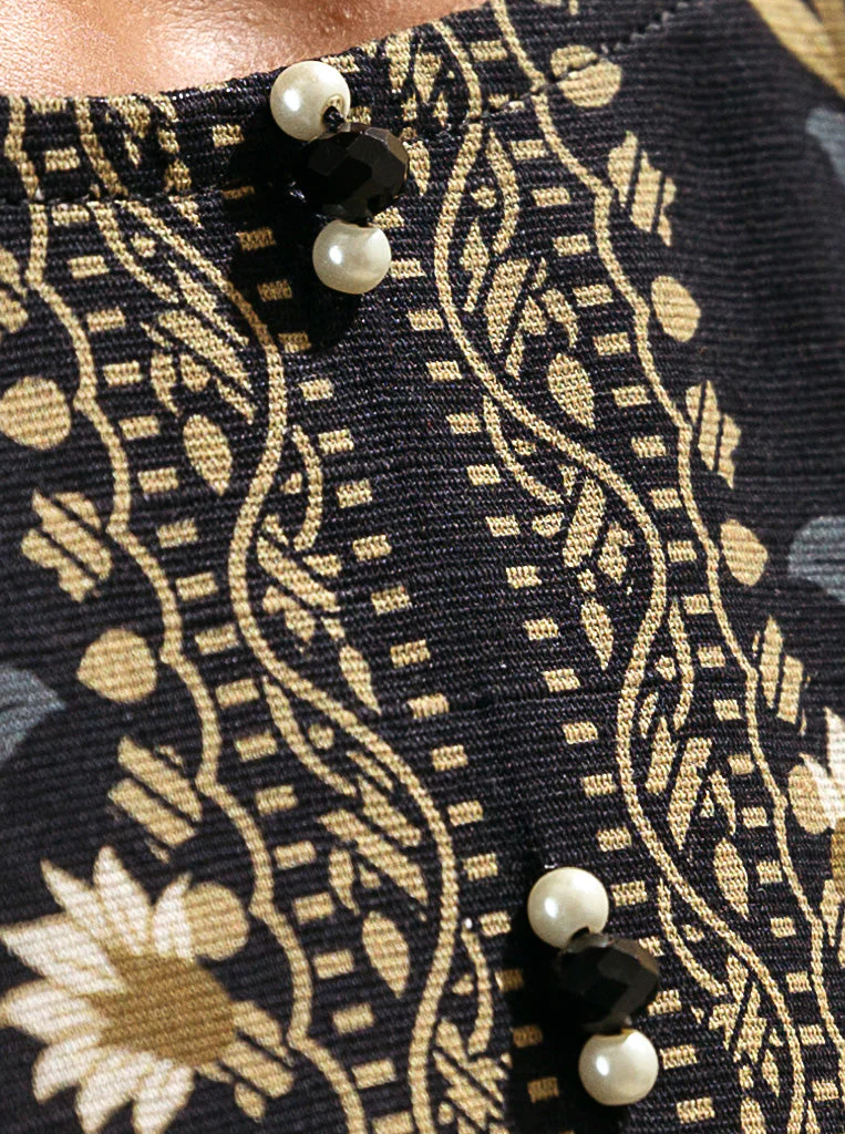 3 PIECE - PRINTED KHADDAR SUIT - ORIENTAL BLACK - Image 3