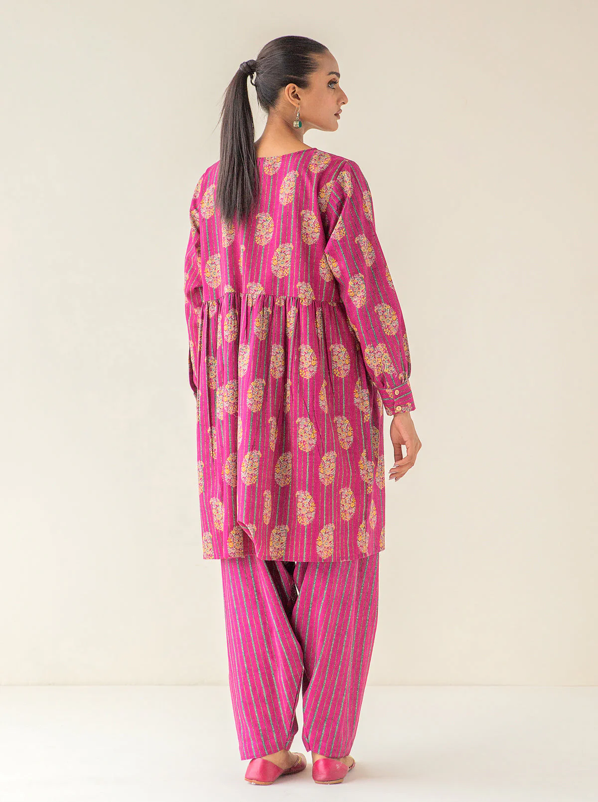 2 PIECE - PRINTED KHADDAR SUIT - CARNIVAL STORE - Image 2