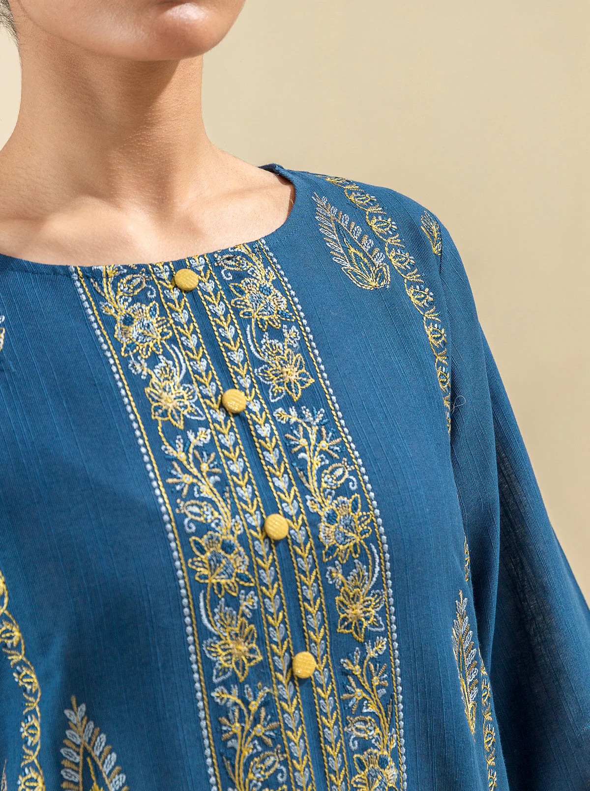 3 PIECE - EMBROIDERED  KHADDAR SUIT - ENDLESS SEA - Image 4