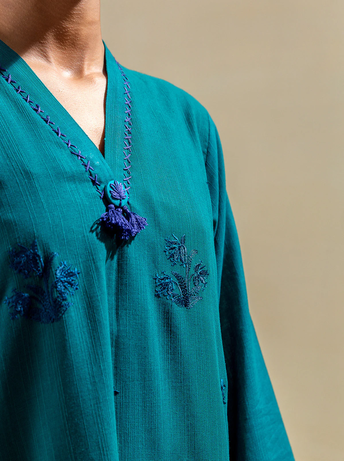 3 PIECE - EMBROIDERED KHADDAR SUIT WITH EMBROIDERED SHAWL - SHALLOW POND - Image 3