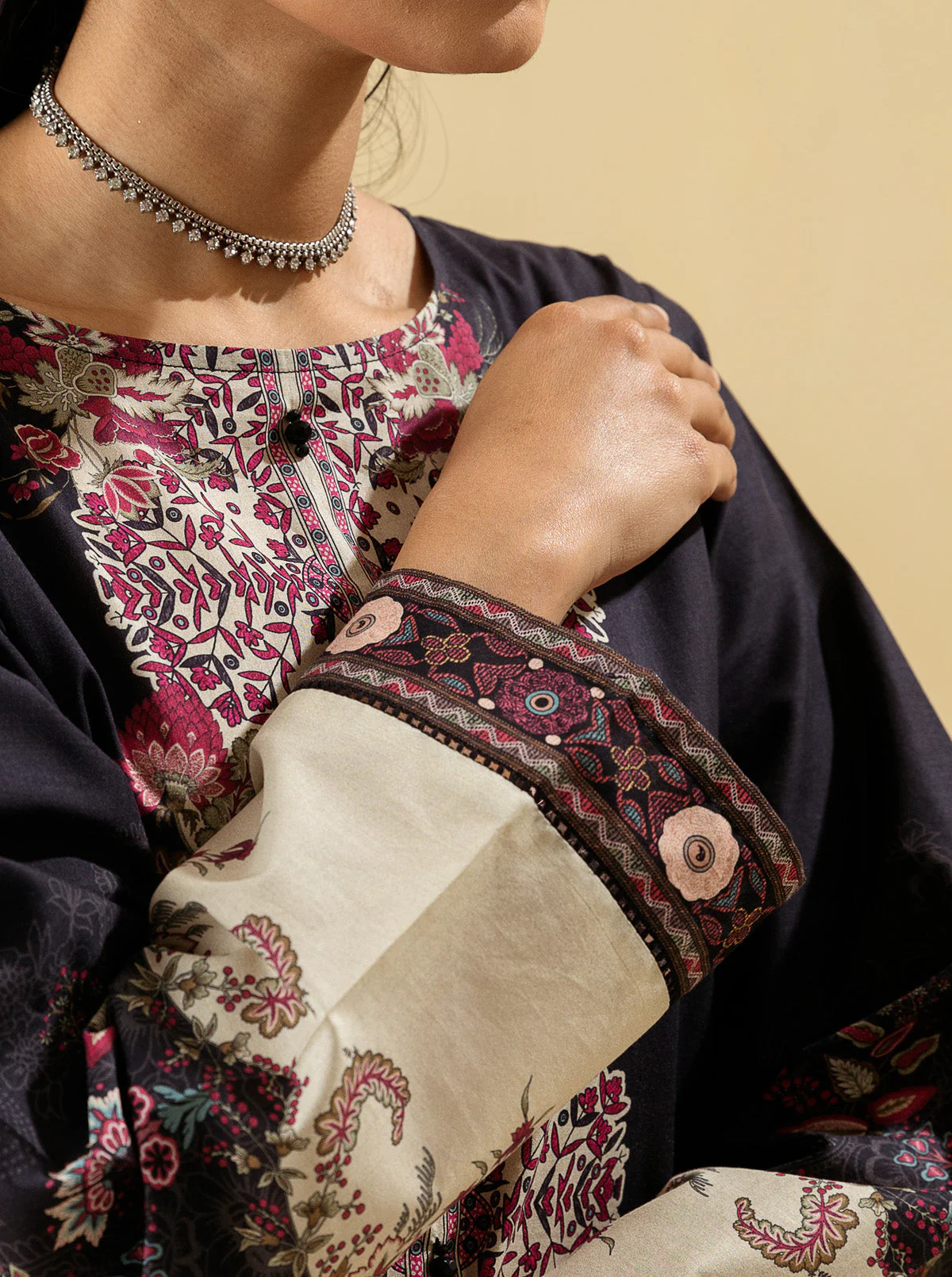 1 PIECE - PRINTED LAWN SHIRT - MAJESTIC NOIR - Image 3