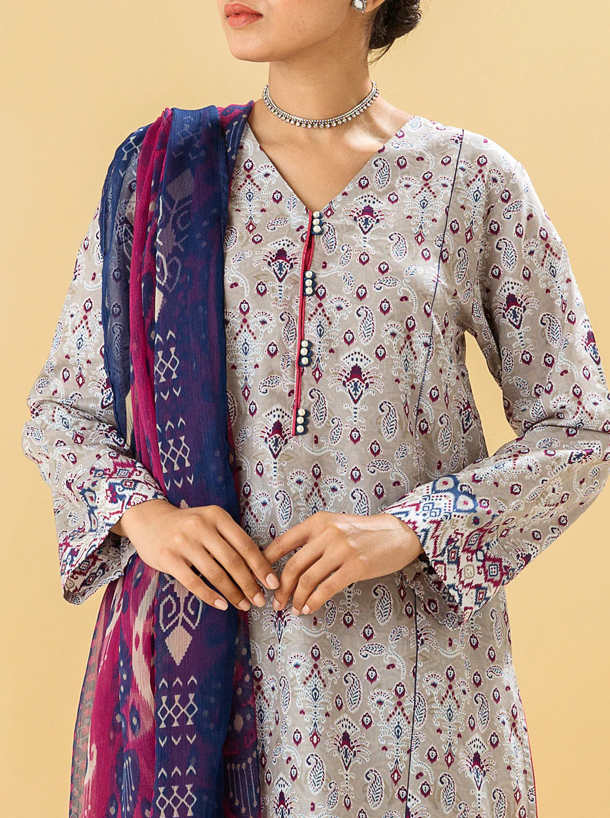 2 PIECE - PRINTED LAWN SUIT - PEARL GREY - Image 2