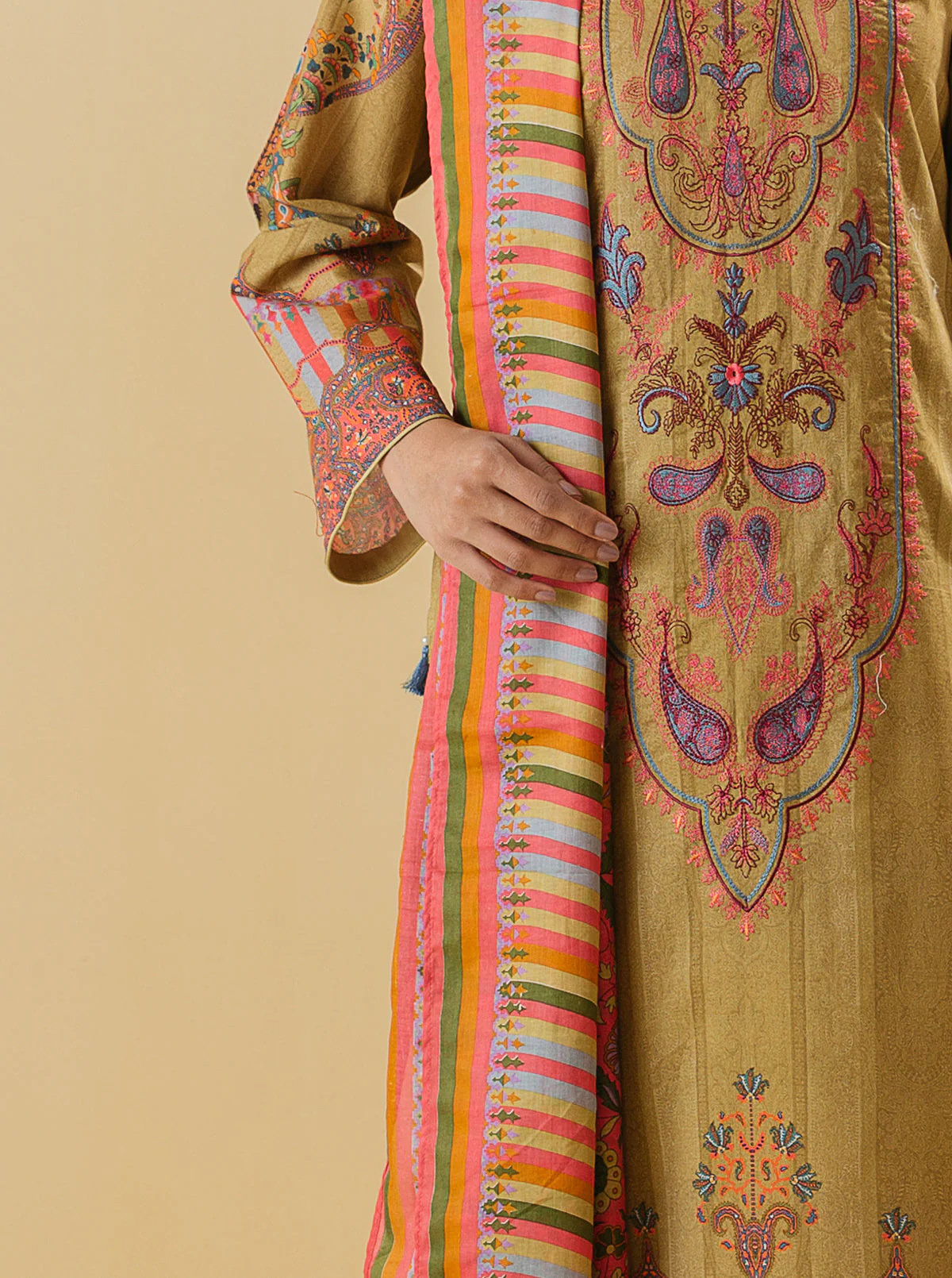 3 PIECE - EMBROIDERED LAWN SUIT - CLASSIC CRAFT - Image 2