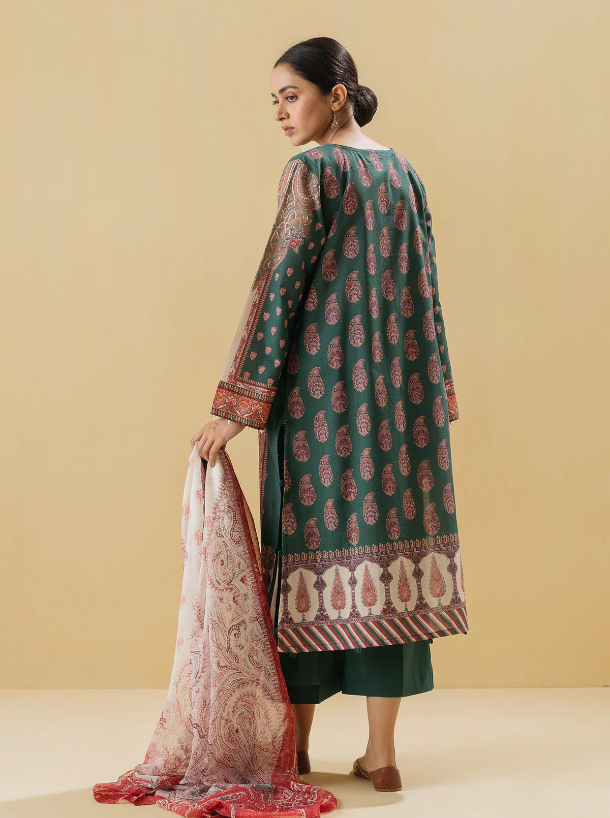3 PIECE - EMBROIDERED LAWN SUIT - ANTIQUE PAISLEY - Image 5