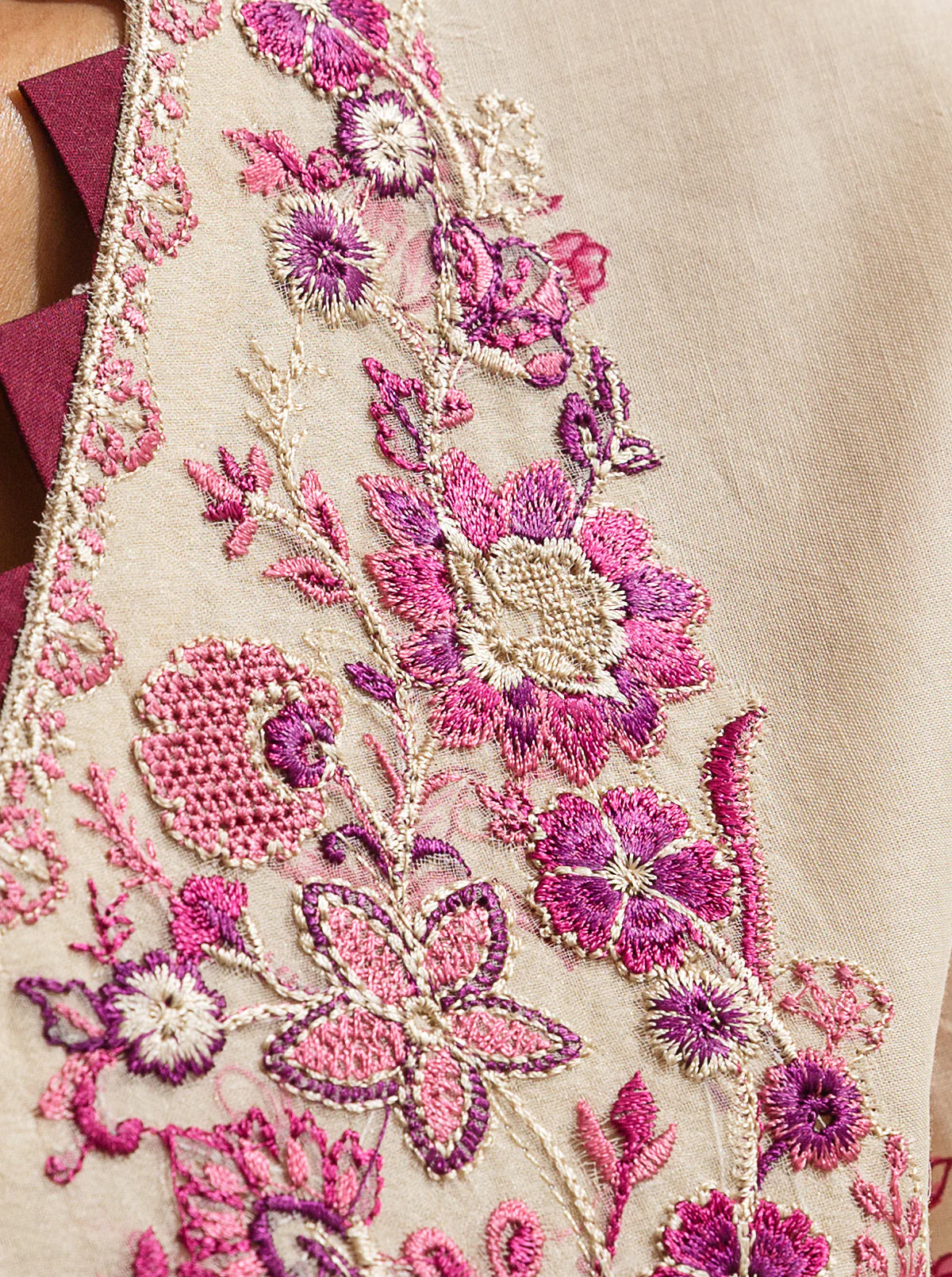 2 PIECE - EMBROIDERED LAWN SUIT - IVORY FANCY - Image 4