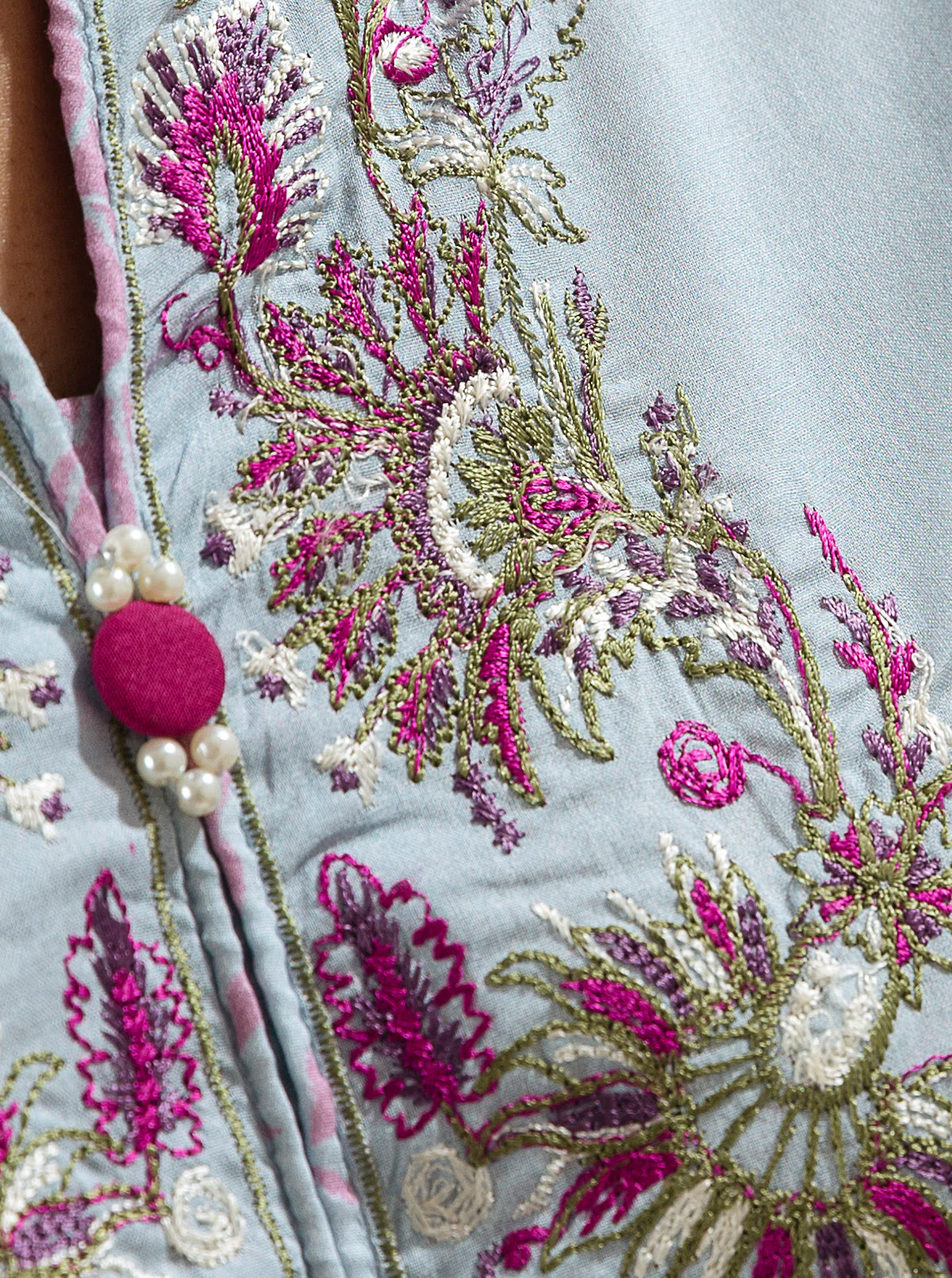 3 PIECE - EMBROIDERD LAWN SUIT - MORNING DEW - Image 2