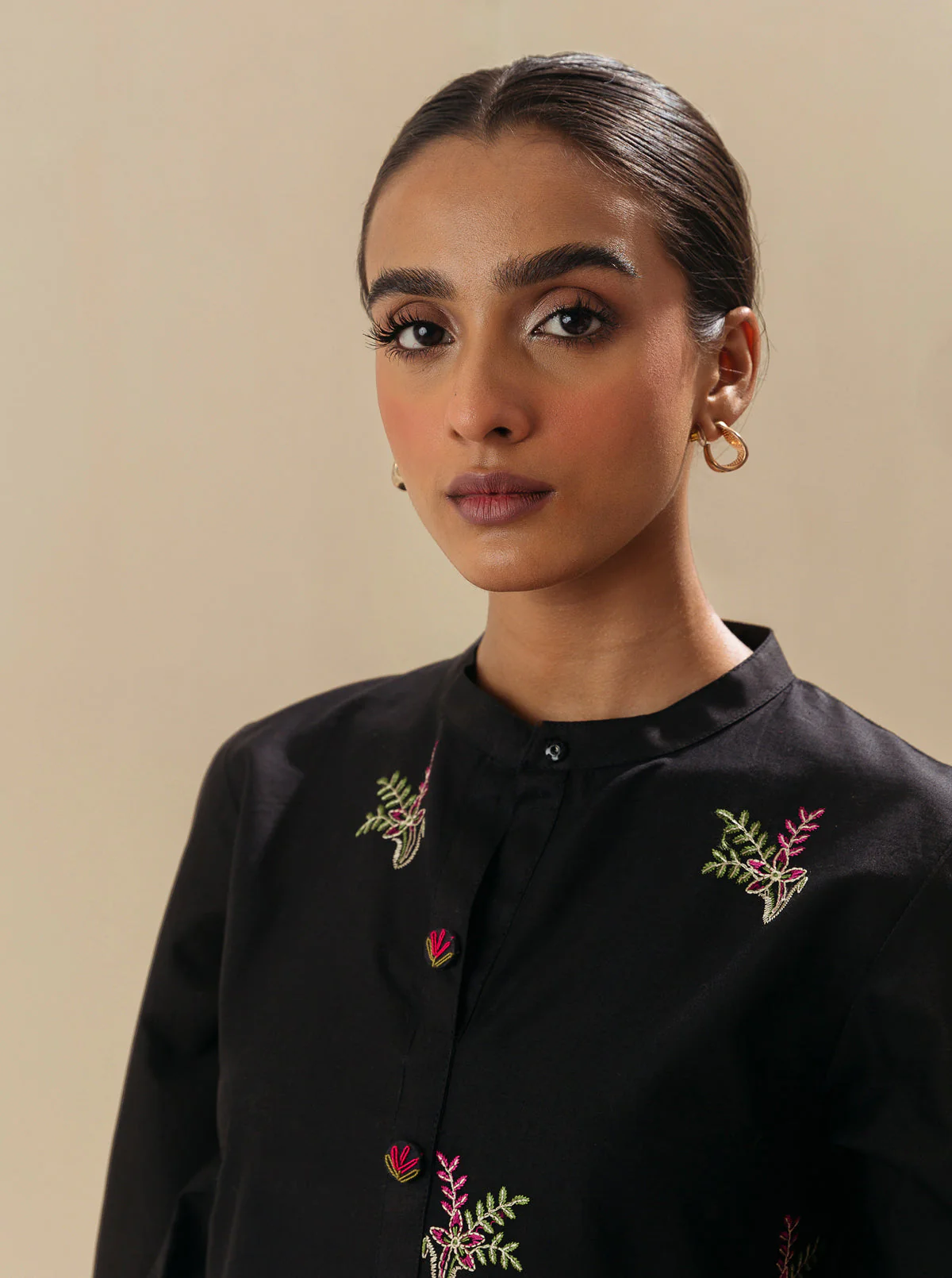 3 PIECE - EMBROIDERED LAWN SUIT - EBONY SHINE - Image 3