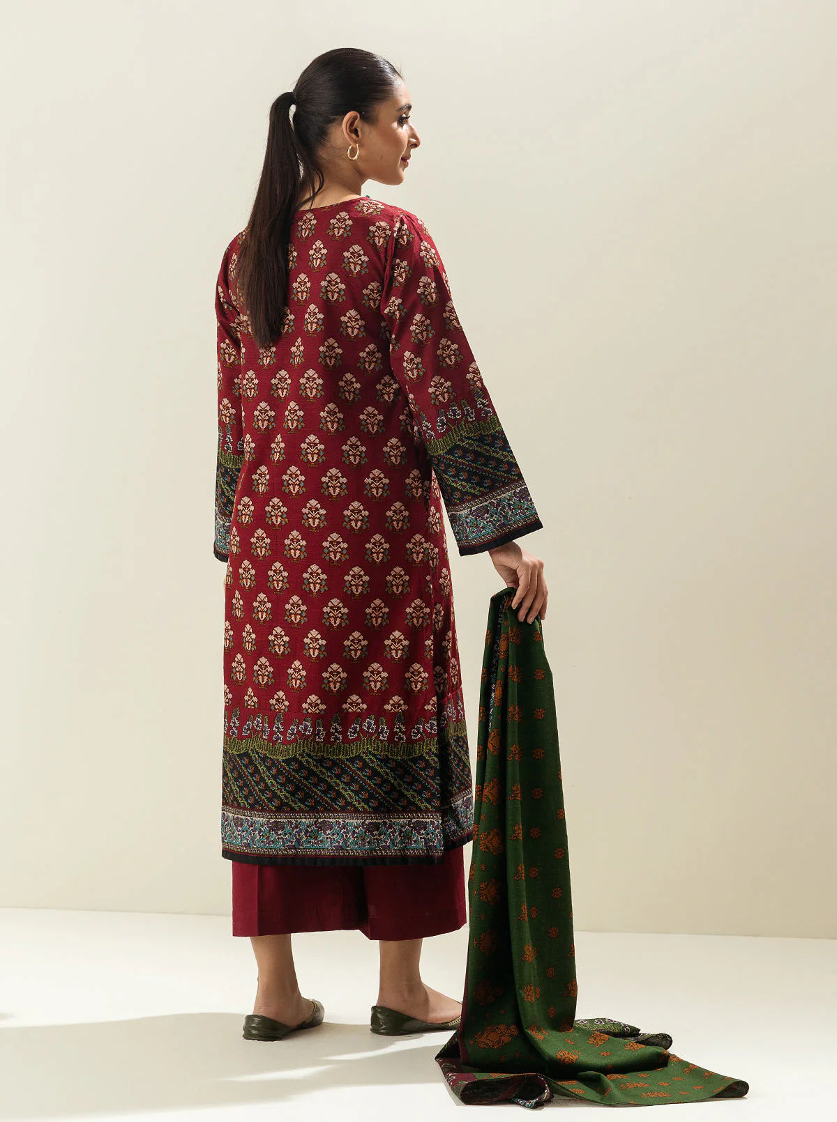3 PIECE - PRINTED KHADDAR SUIT - RUSTIC RED - Image 3