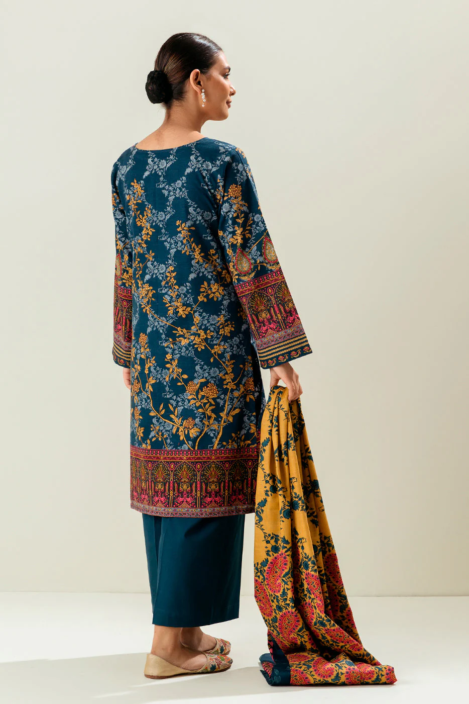 3 PIECE - EMBROIDERED  KHADDAR SUIT - DENIM - Image 4