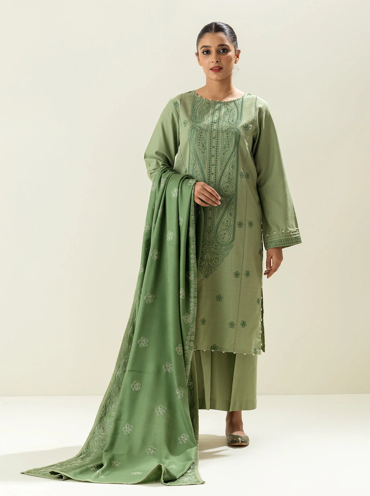 3 PIECE - EMBROIDERED  KHADDAR SUIT - GREEN EARTH - Image 2
