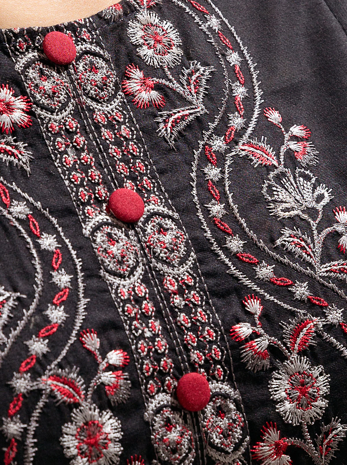 3 PIECE - EMBROIDERED  KHADDAR SUIT - GREY BLOCK - Image 4