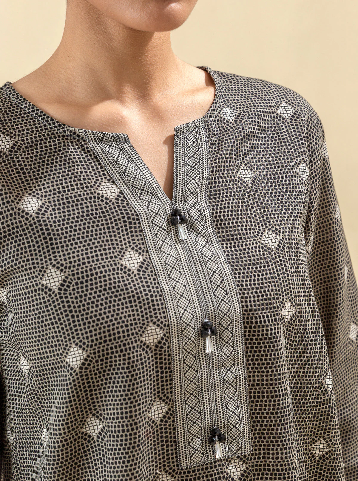 3 PIECE - PRINTED KHADDAR SUIT - ACCENT ZONE - Image 5
