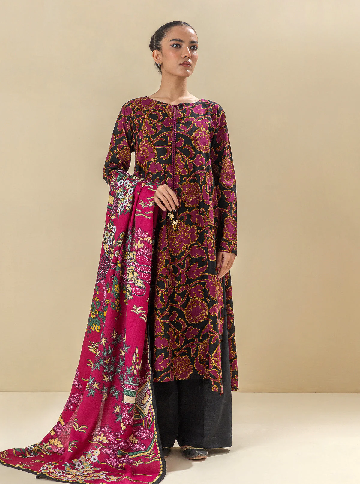 2 PIECE - PRINTED KHADDAR SUIT WITH HERRINGBONE SHAWL - MAGICIANS BEAM - Image 3