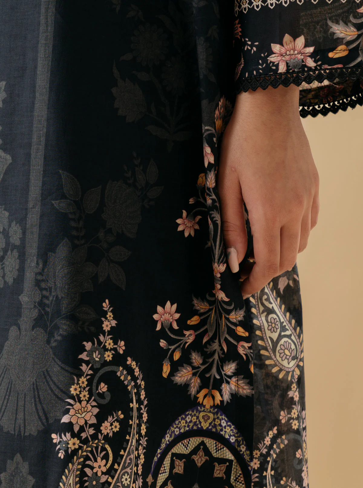 1 PIECE - PRINTED LAWN SHIRT - VINTAGE CRAFT - Image 2