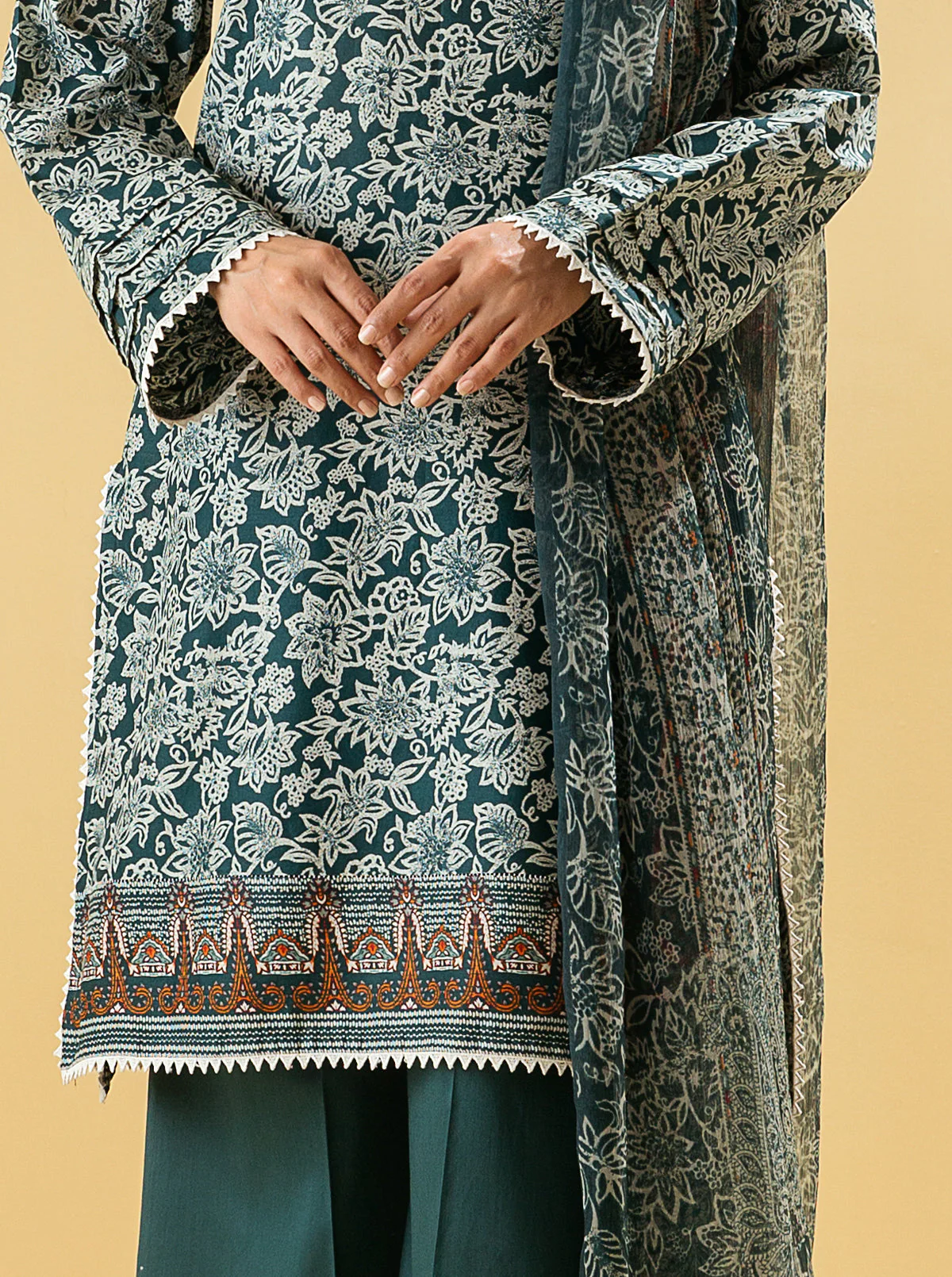 3 PIECE - PRINTED LAWN SUIT - ANTIQUE NAVY - Image 2