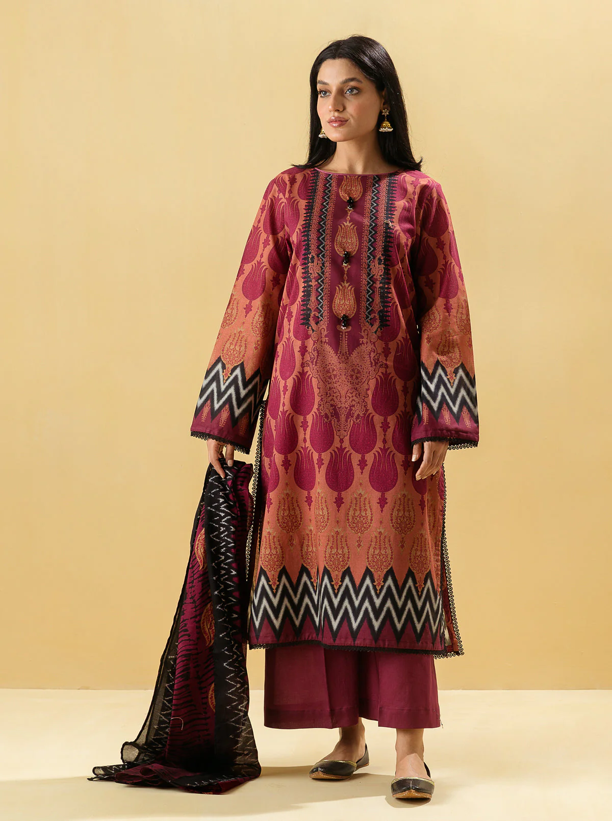 3 PIECE - PRINTED LAWN SUIT - TRIBAL TONES - Image 4