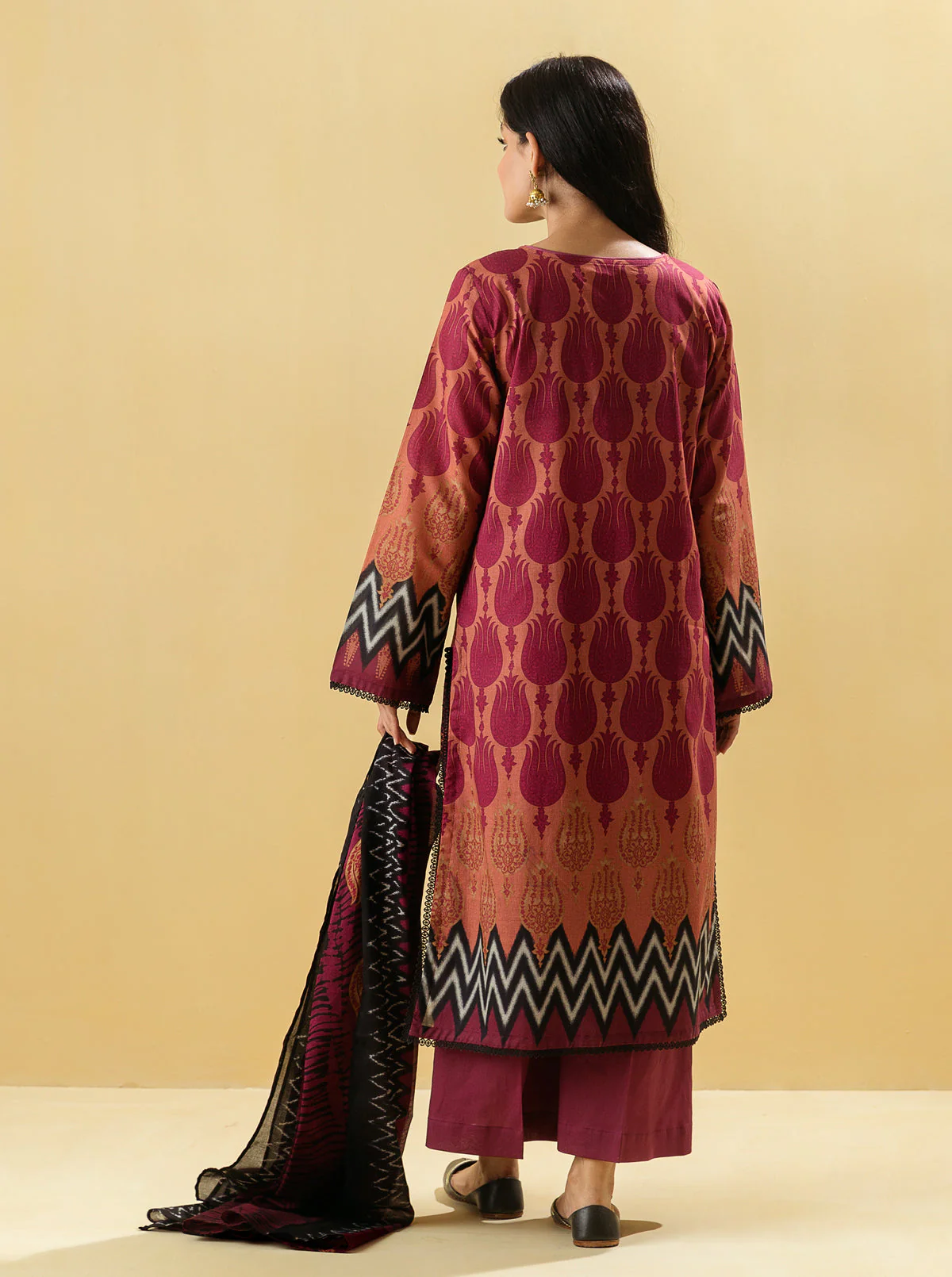 3 PIECE - PRINTED LAWN SUIT - TRIBAL TONES - Image 5