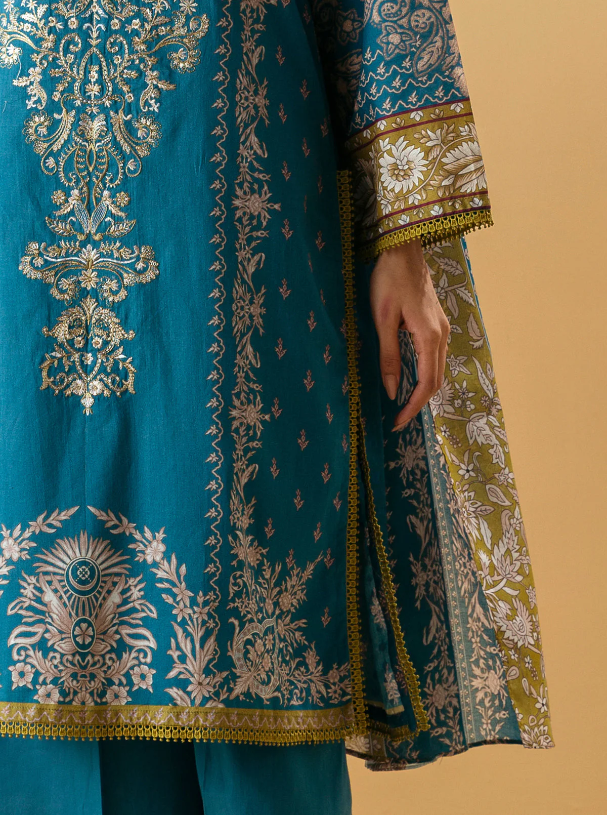 3 PIECE - EMBROIDERED LAWN SUIT - URBAN BLUE - Image 2