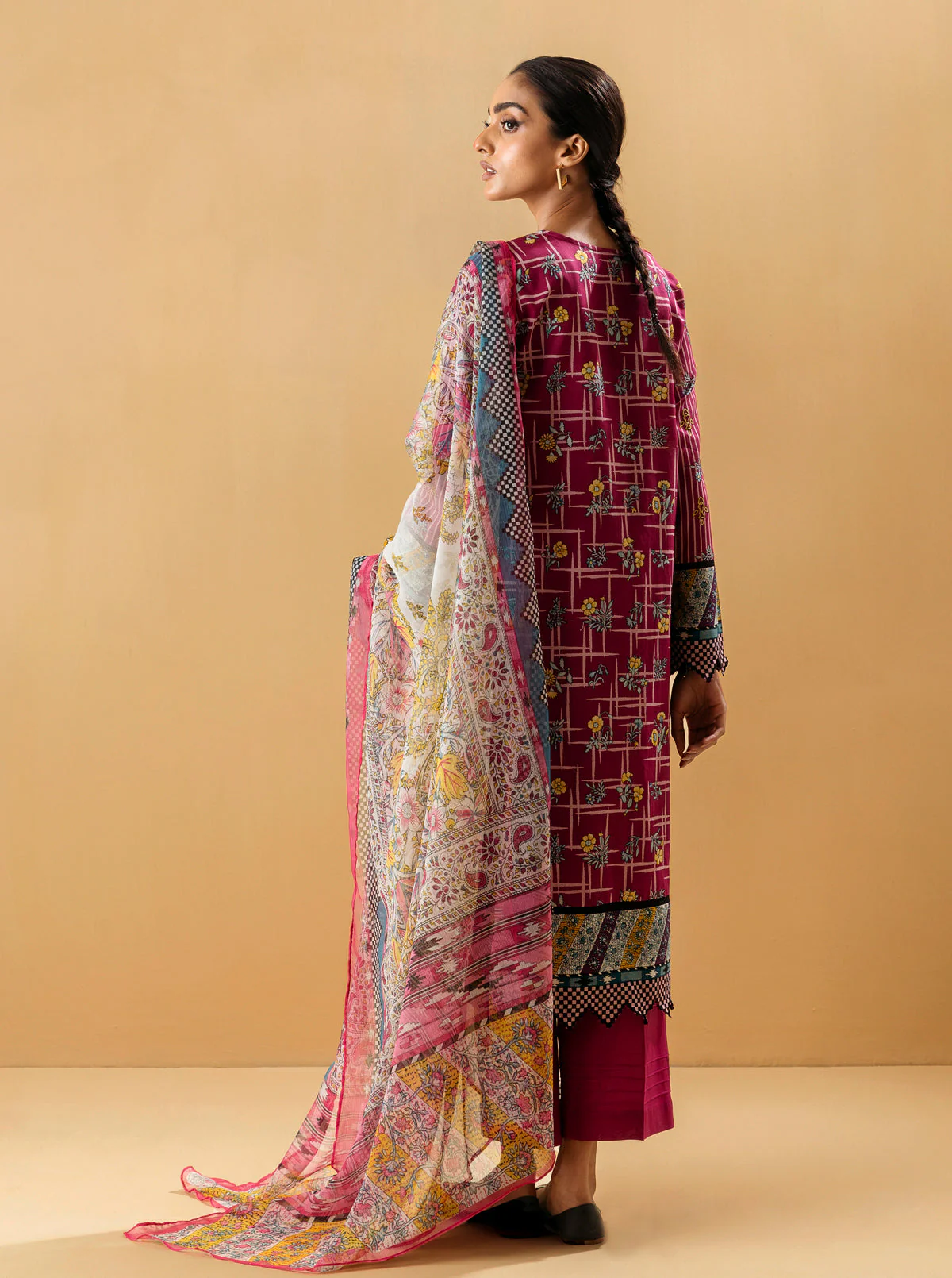 3 PIECE - PRINTED LAWN SUIT - ENCHANTED BLOOM - Image 5