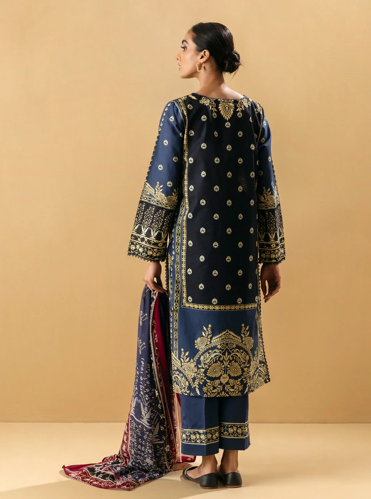 3 PIECE - PRINTED LAWN SUIT - NOSTALGIC JEWEL - Image 5