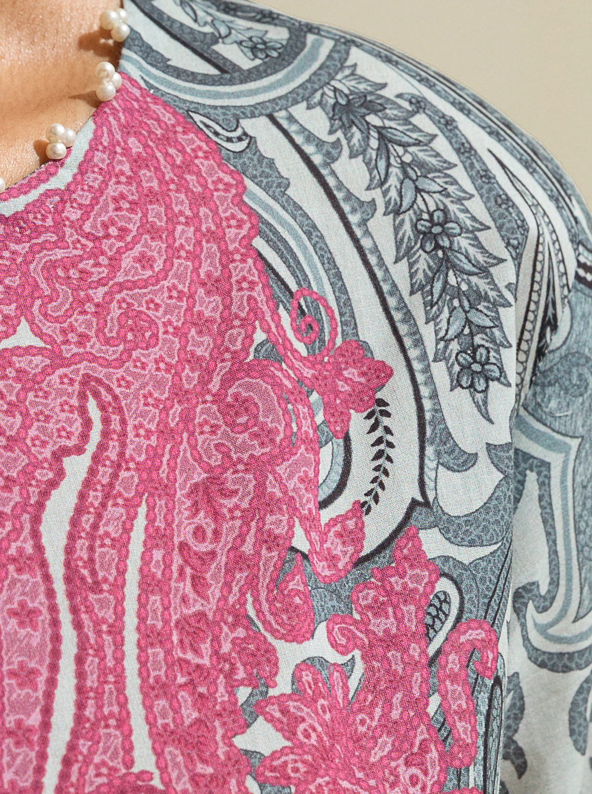 3 PIECE - PRINTED LAWN SUIT - BEETROOT TRACE - Image 4
