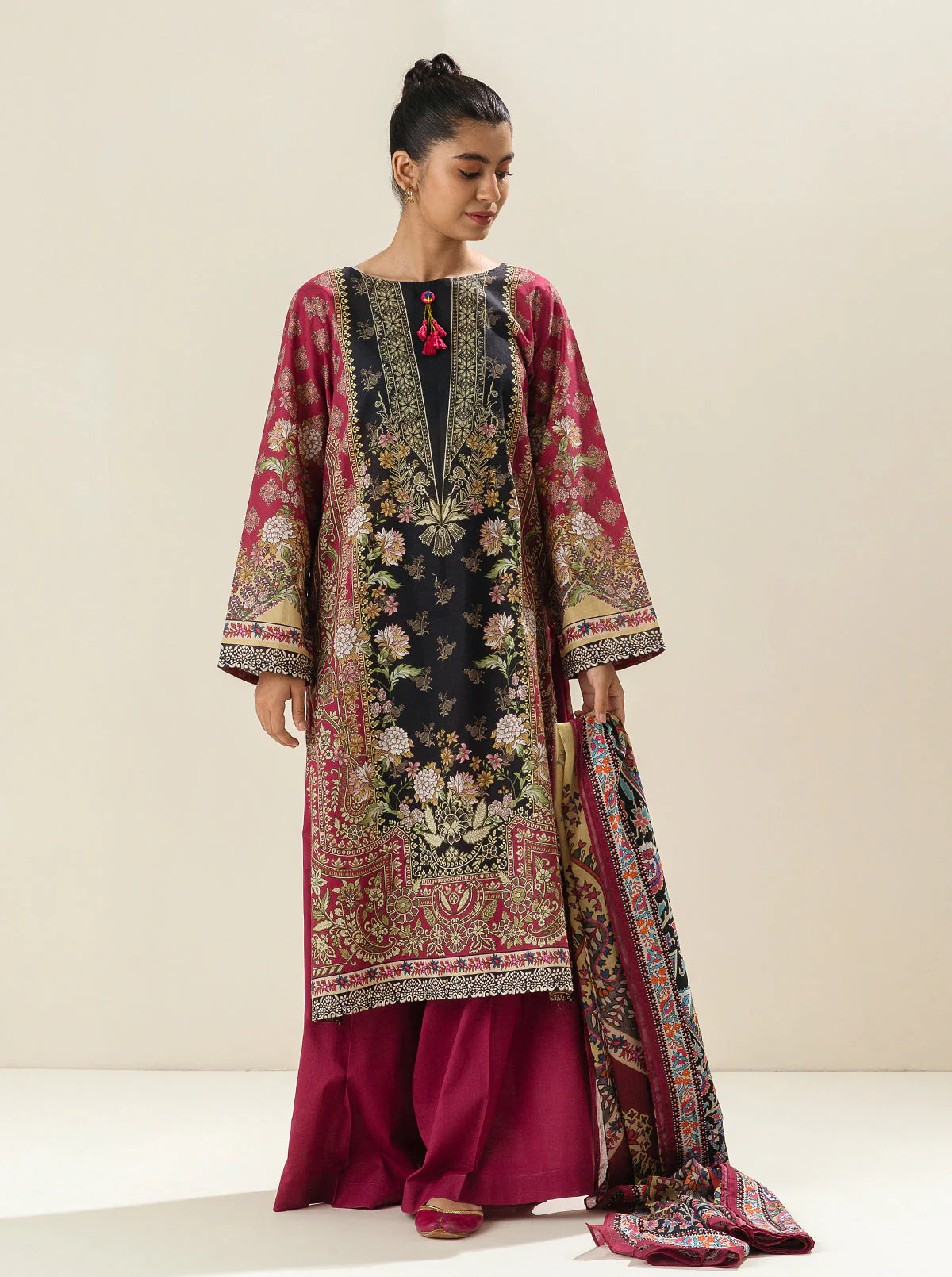 3 PIECE - PRINTED LAWN SUIT - GARDEN VALUE - Image 4