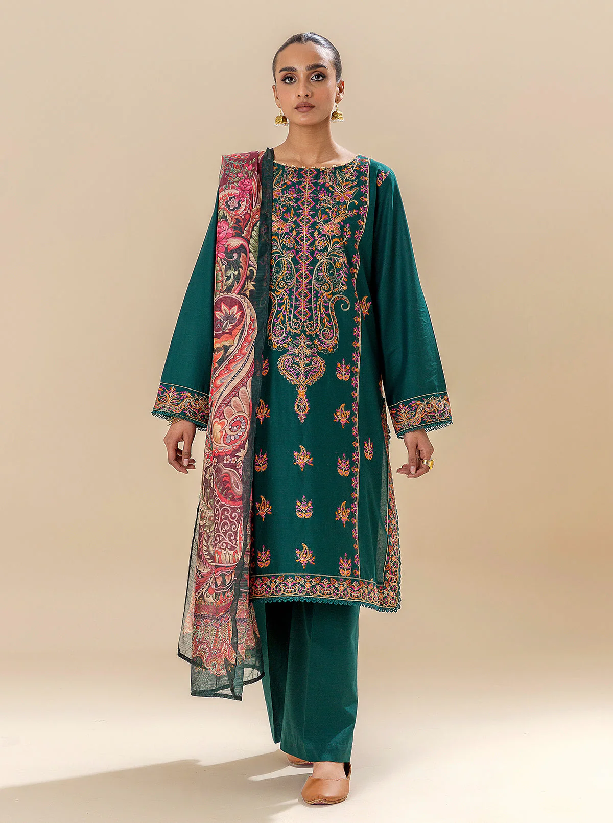 3 PIECE EMBROIDERED LAWN SUIT-PACIFIC HARBOUR (UNSTITCHED) - Image 3