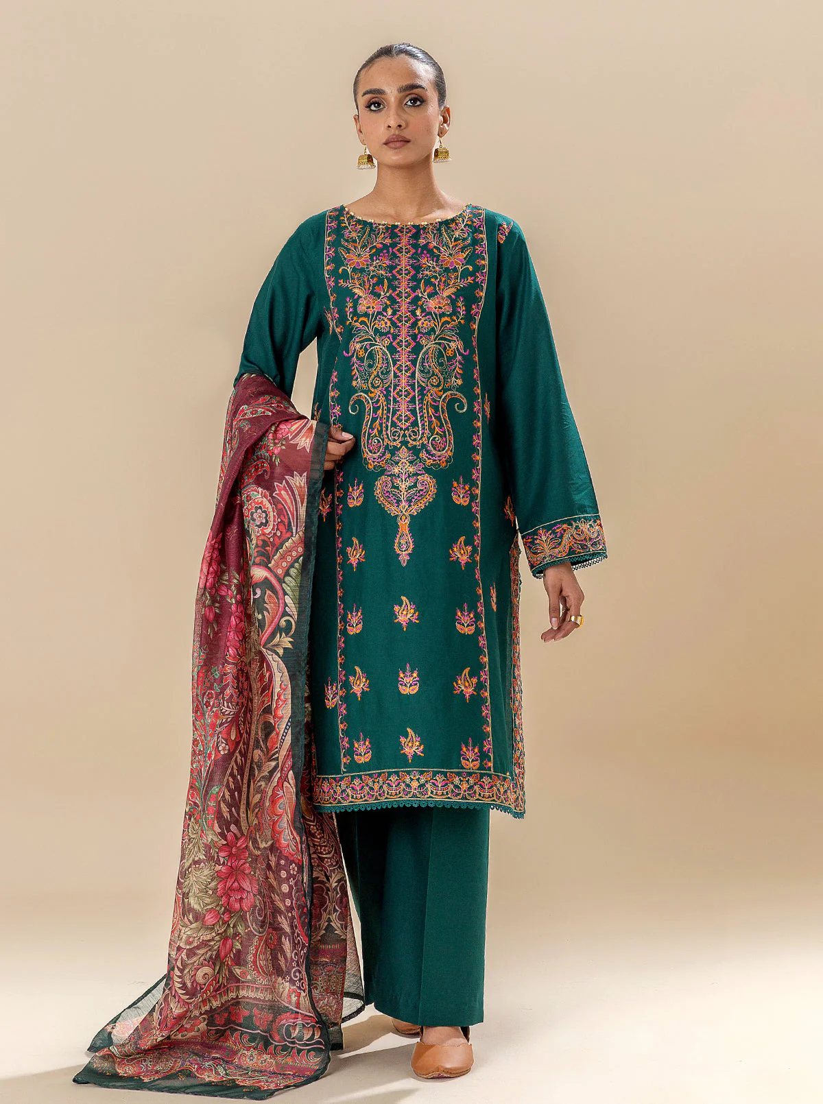 3 PIECE EMBROIDERED LAWN SUIT-PACIFIC HARBOUR (UNSTITCHED) - Image 4