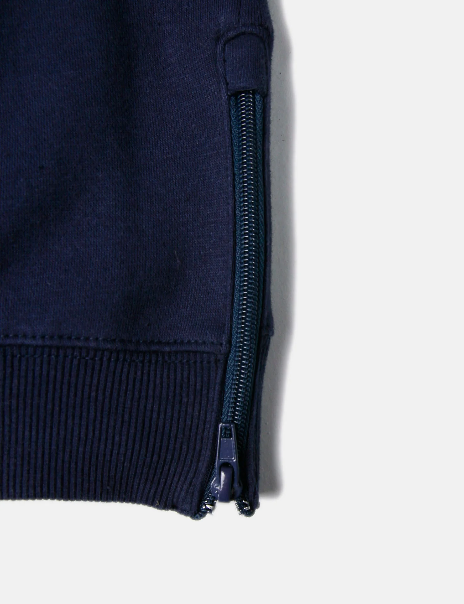 Uppers - Image 5